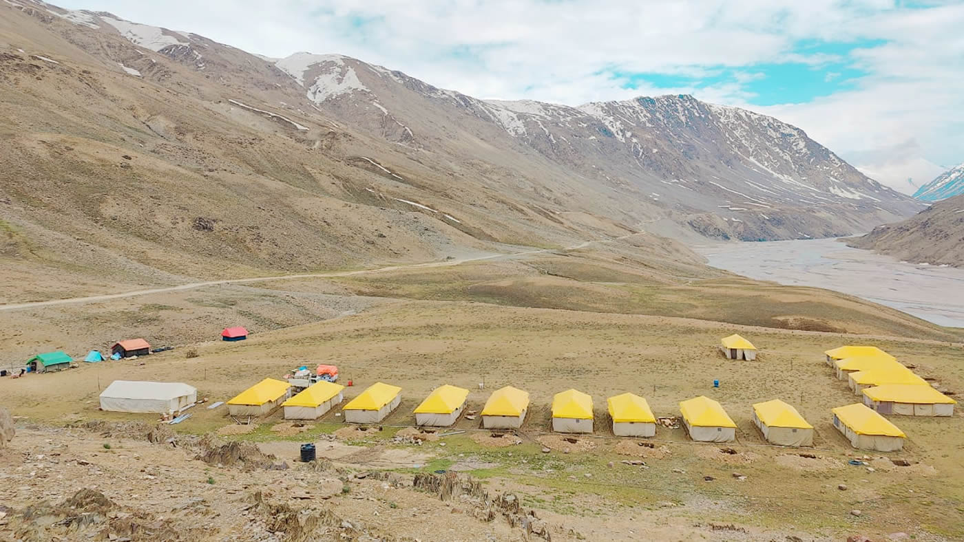 best camp at chandratal lake, himachal